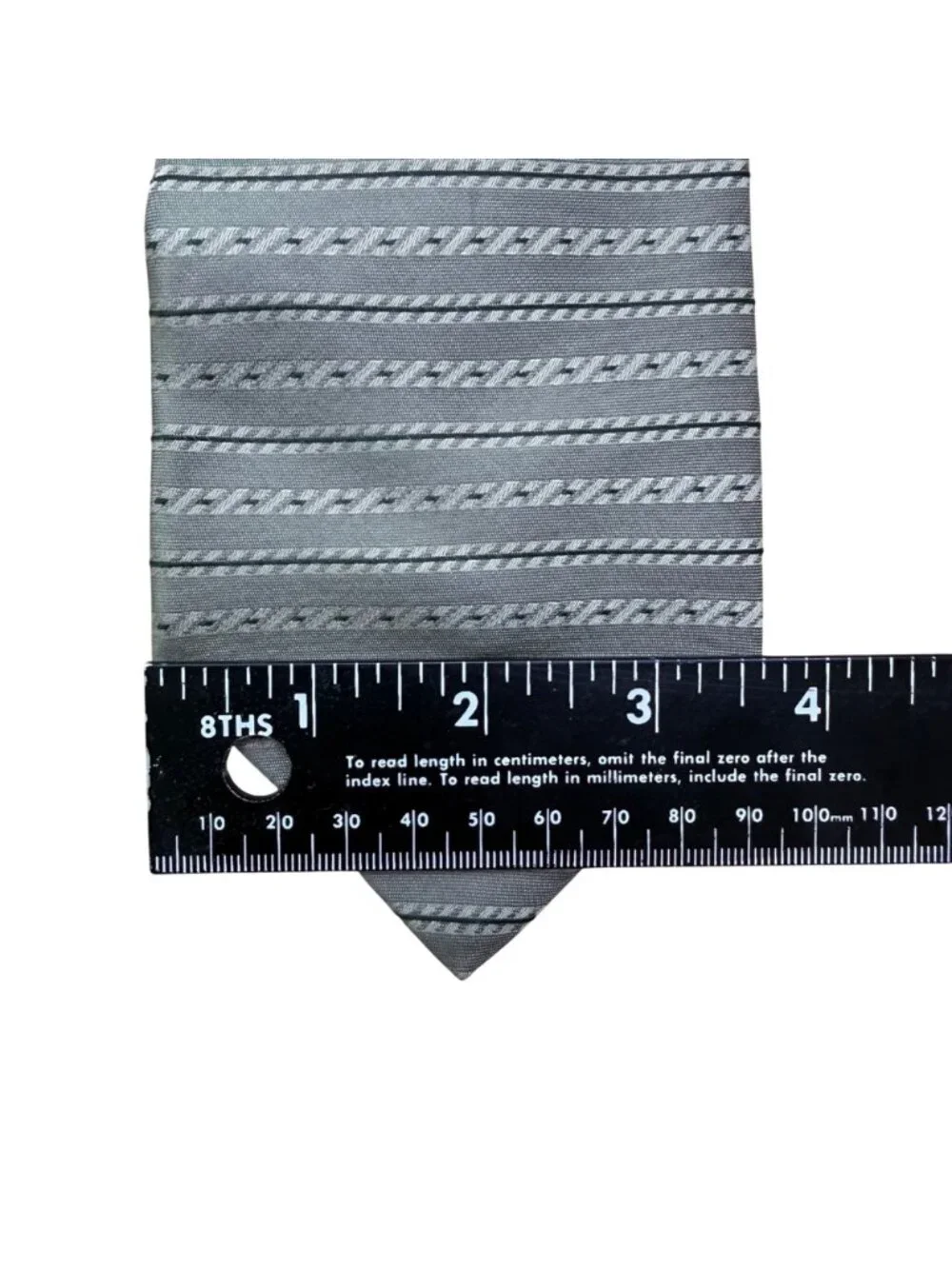 Jones New York Mens Gray 100% Silk Striped Necktie Elegant Pattern Classic Style